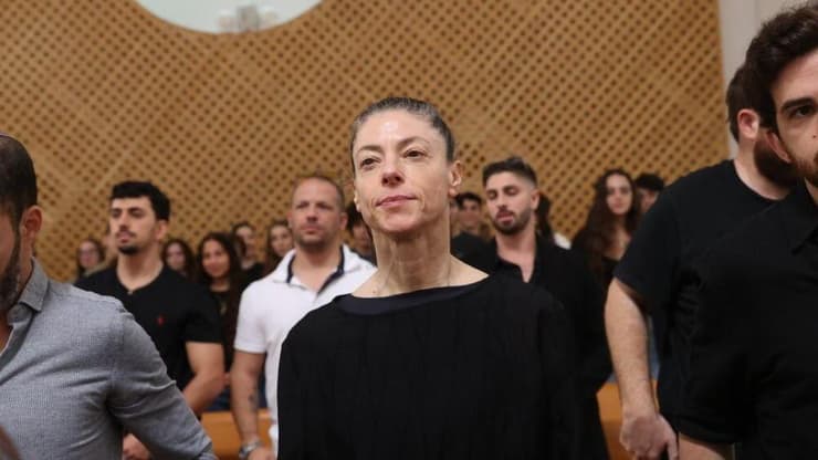 התנועה למען איכות השלטון בעתירה כנגד השר לביטחון לאומי על מנת למנוע  מפקידי המשרד מלעסוק במתן רישיונות לכלי ירייה - ביהמ"ש העליון