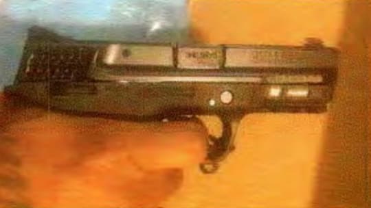 נשקו של קרלייל ריברה,  סוכן איראני על אדמת ארה"ב נעצר בחשד לניסיון התנקשות בדונלד טראמפ