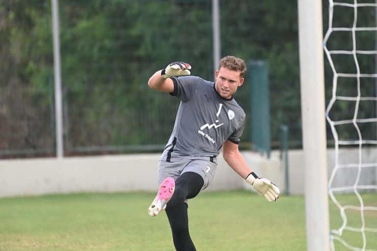 הזדמנות נדירה לבחון את מצב האמיתי (צילום: יאיר שגיא) דניאל פרץ