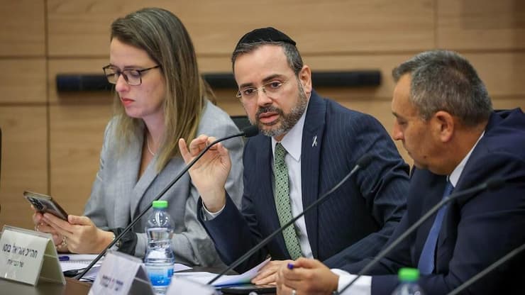 שר הבריאות על הצעת הטלת מס על משקאות ממותקים: "אם הכסף לא הולך למניעת התופעה, מפספסים את מה שרוצים"
(נועם מושקוביץ/דוברות הכנסת) ועדת החינוך והבריאות