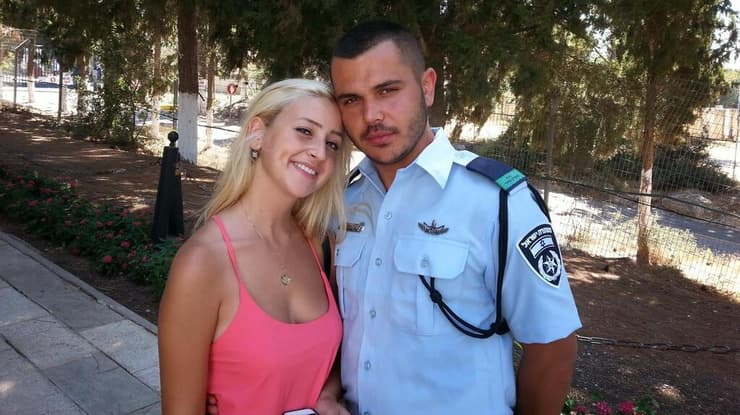 רותם בלוכמן עם יקיר ז"ל. "לא נלחם על האדמה, אלא על האנשים שחיים פה" (צילום: באדיבות המשפחה) רותם בלוכמן עם יקיר ז"ל