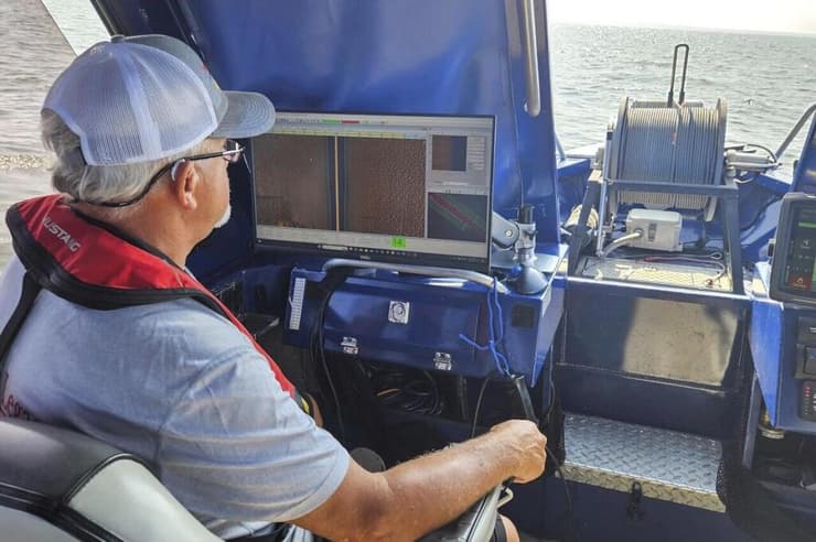 ארה"ב חיפושים אחרי ראיין בורגוורדט חותר קיאקים נעלם זייף את מותו ו ברח