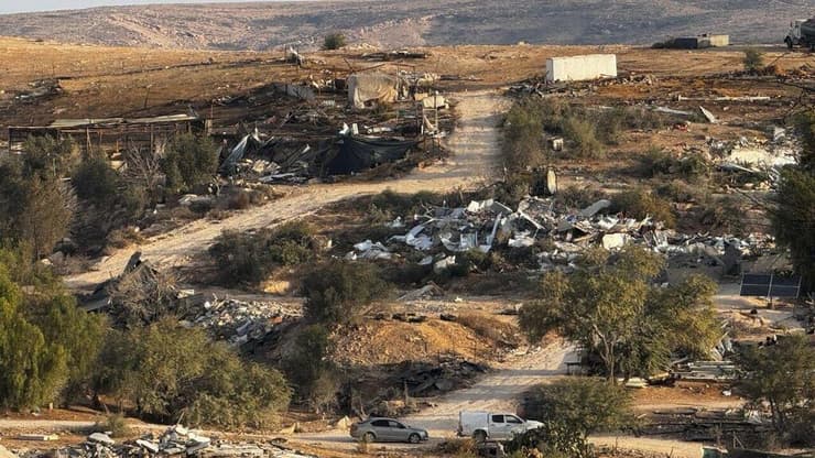 פינוי והריסת הכפר אום אל חיראן