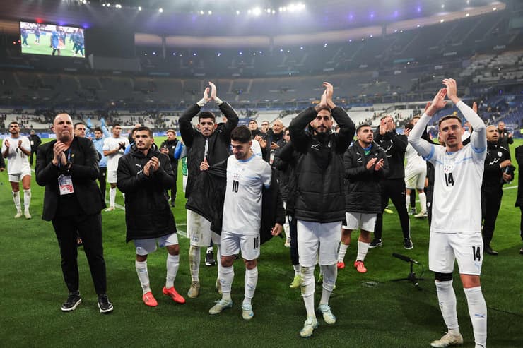 שחקן נבחרת ישראל דולב חזיזה, שגיב יחזקאל, דור תורג'מן, מנור סולומון, ליאל עבדה, רן בן שמעון