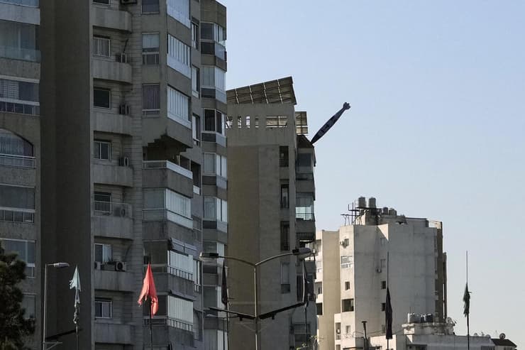 הפלת הבניין בדאחייה