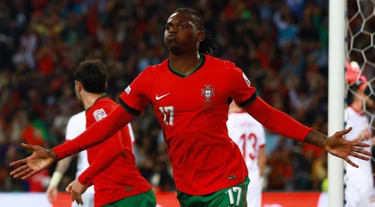 רפאל לאאו חוגג