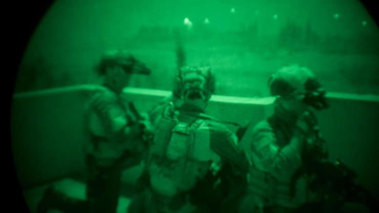 אלישע בן קימון עם כוחות דובדבן בלבנון