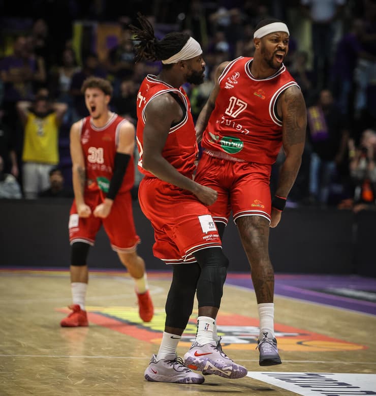 פוסטר ובברלי 