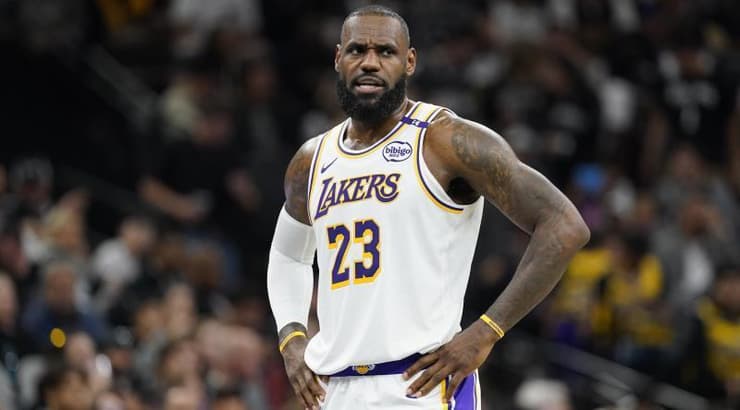 לברון ג'יימס