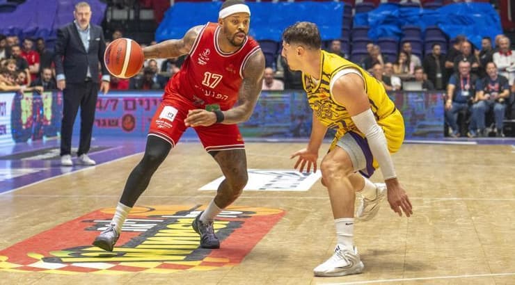 מרקוס פוסטר (רועי כפיר) מרקוס פוסטר