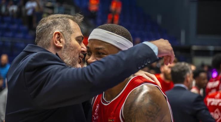 סטפנוס דדאס ומרקוס פוסטר (רועי כפיר) סטפנוס דדאס ומרקוס פוסטר