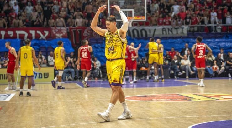 יפתח זיו (רועי כפיר) יפתח זיו