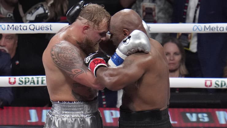 ג'ייק פול ומייק טייסון בקרב שהועבר בנטפליקס, הלילה