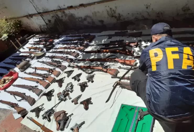 חלק מהנשק שנמצא בביתו של החשוד