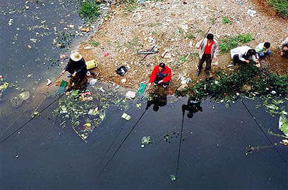 מקור מים מזוהם בסין