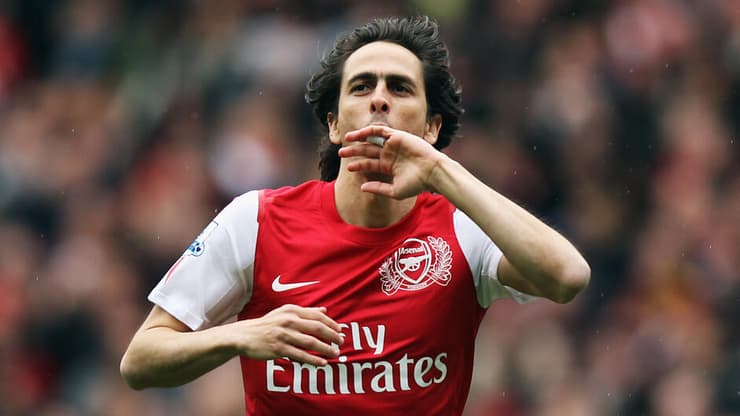 זוכרים לו חסד. בניון במדי ארסנל (צילום: gettyimages) זוכרים לו חסד. בניון במדי ארסנל