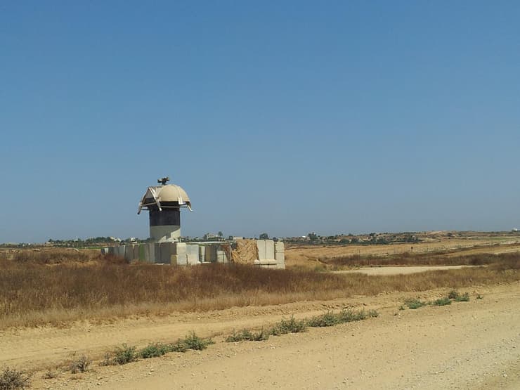 מערכת "רואה-יורה" (צילום: יואב זיתון) מערכת "רואה-יורה"