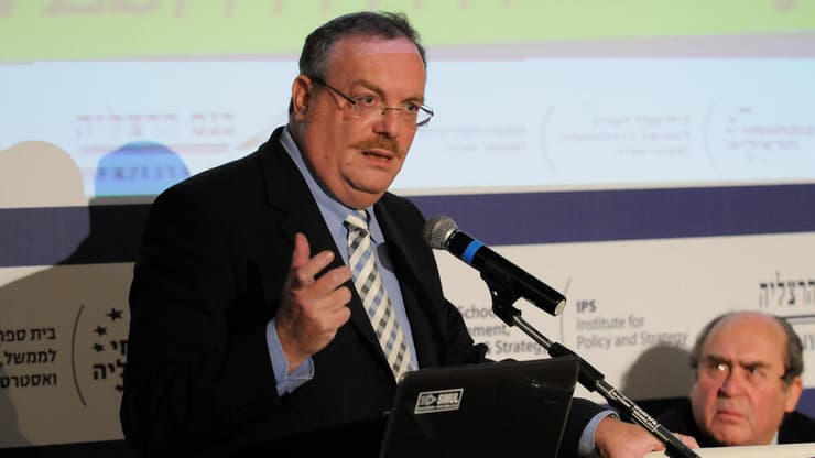 יצטרך להסביר מה השתנה בכישורי סיסו. מ"מ דניאל הרשקוביץ