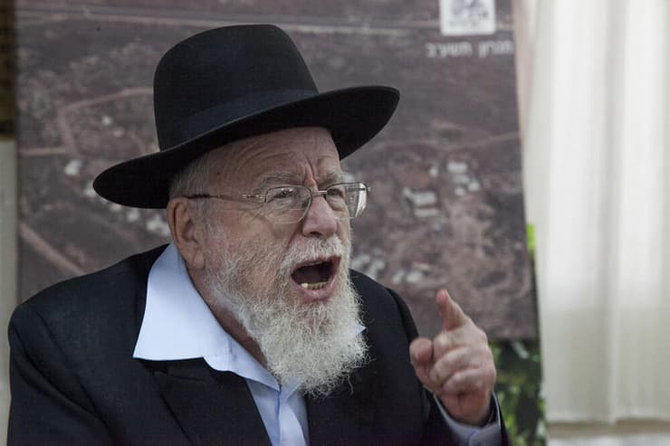 הרב דוב ליאור, בעשור שעבר (צילום: אוהד צויגנברג) הרב דוב ליאור, בעשור שעבר