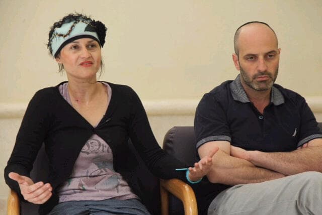 אדווה ורפי ביטון. "כאב תאומי שרק מי שאיבד ילד, יכול יהיה להבין" (צילום: מוטי קמחי) אדווה ורפי ביטון. "כאב תאומי שרק מי שאיבד ילד, יכול יהיה להבין"