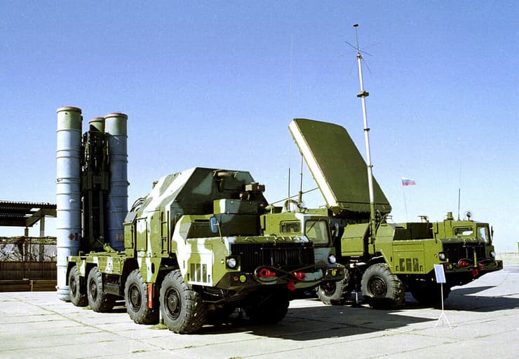 רוסיה העבירה S-300 לאיראן - ישראל תקפה את הסוללות