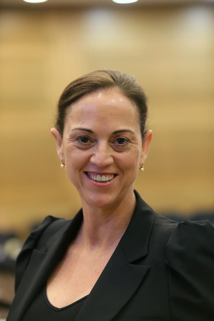רות קלדרון (צילום: אלכס קולומויסקי) רות קלדרון