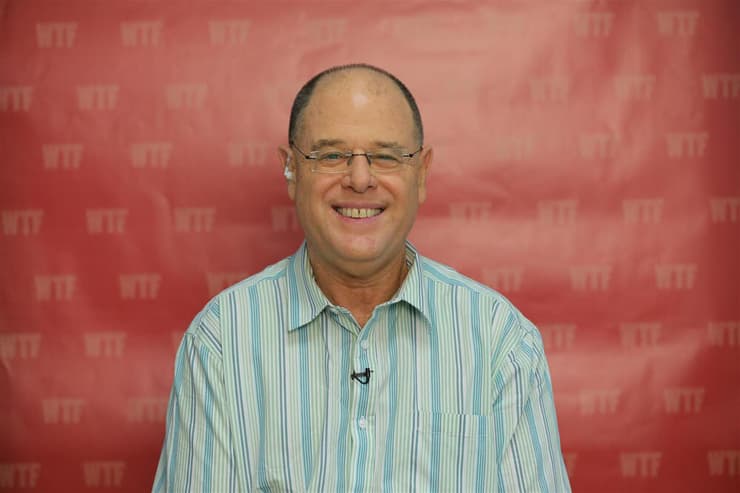 אבי מלר הבהיר לי שכדורגל הוא לא רק מי שבועט הכי חזק. כדורגל הוא היכולת להסביר למה הדרבי של צפון לונדון בוער