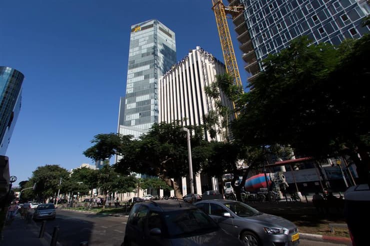 חולשה במכירת דירות יד שנייה בת"א (צילום: ירון ברנר) חולשה במכירת דירות יד שנייה בת"א