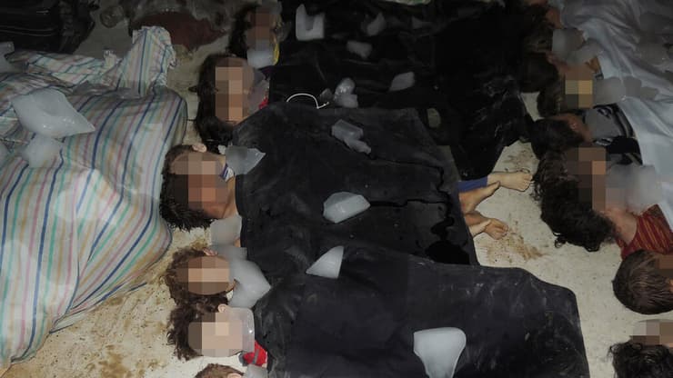 תיעוד מלב סוריה: ילדים שנהרגו בתקיפה הכימית בדמשק