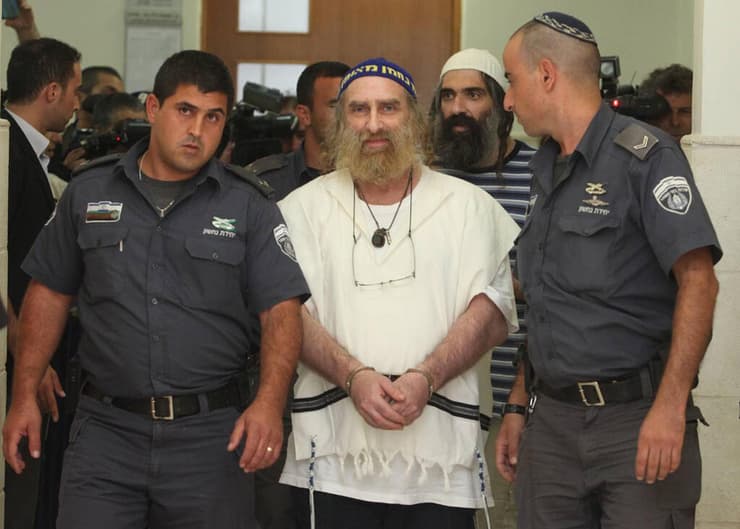 "בעולם העברייני הרגיל יש קודים, אבל פה לא היו גבולות". דניאל אמבש בבית המשפט (צילום: גיל יוחנן) "בעולם העברייני הרגיל יש קודים, אבל פה לא היו גבולות". דניאל אמבש בבית המשפט