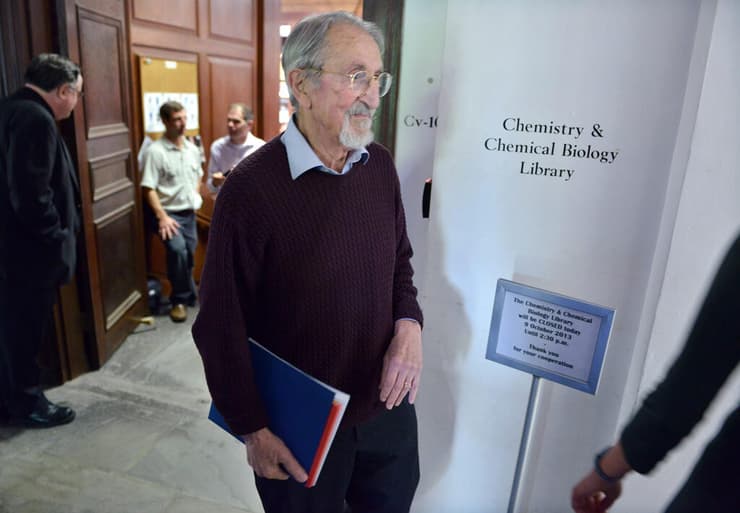 פרופ' מרטין קרפלוס