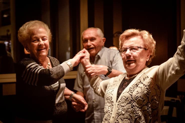 הפעלות מהנות בבית אבות בגליל העליון