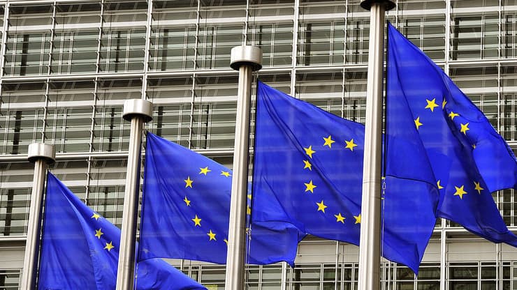 איומים מהאיחוד האירופי