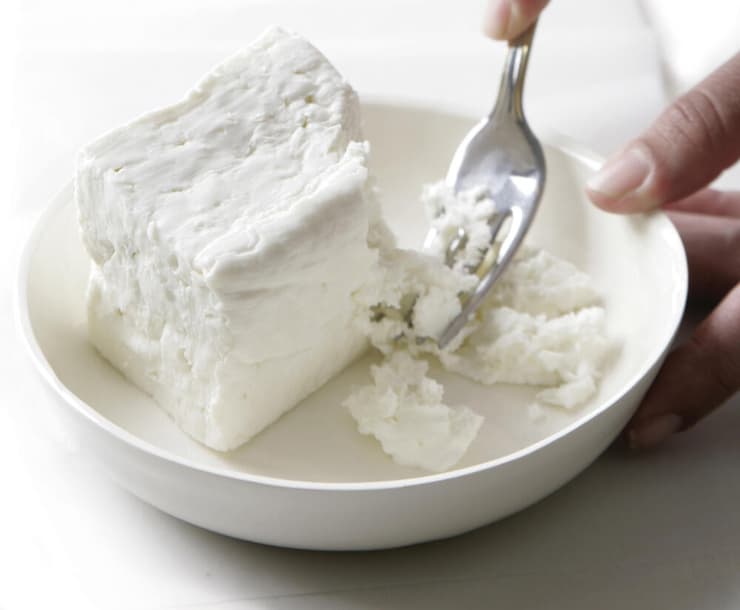 גבינה בולגרית. חריגה לא הגיונית