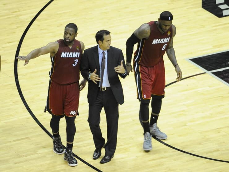 מטריו הכוכבים ועד ימים של פציעות וסגל מוחלש - הוא לא הרים ידיים מעולם. ספולסטרה ווייד ולברון