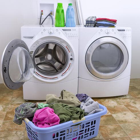 היזהרו מחפצים חדים