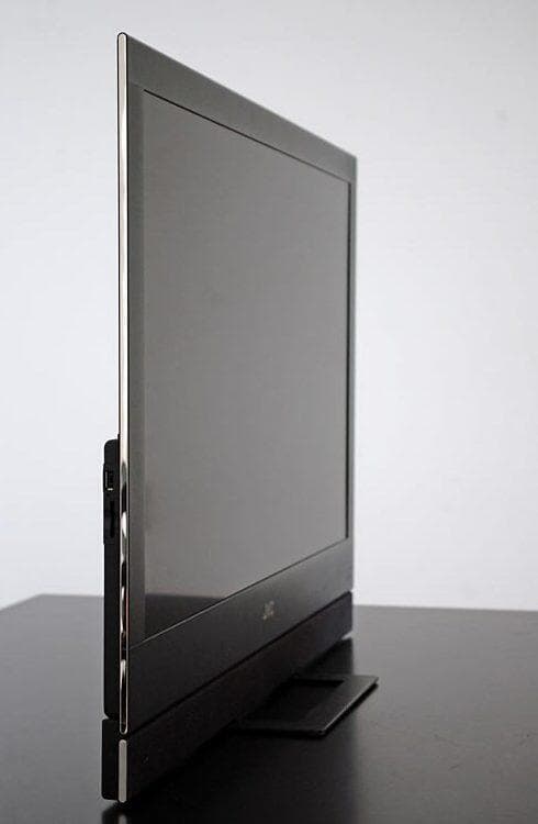 מסך LED. מואר בנורות תואמות (צילום: ליאור קורן, dtown) מסך LED. מואר בנורות תואמות