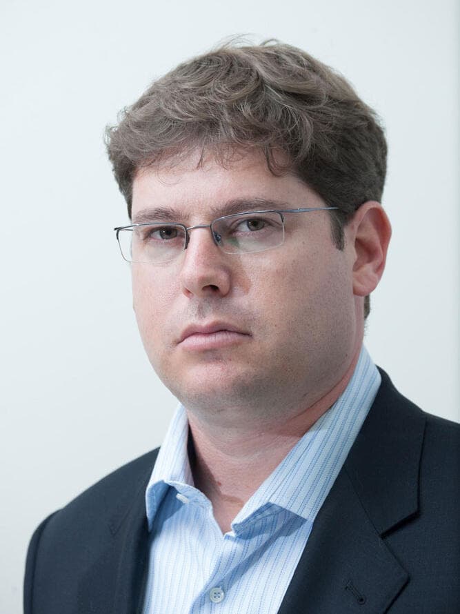 ד"ר&nbsp;יואל גוז'נסקי
