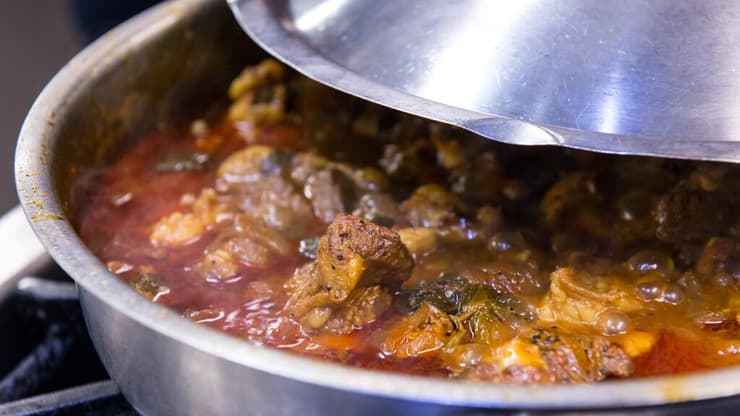 יעשיר כל תבשיל (צילום: ירון ברנר) יעשיר כל תבשיל