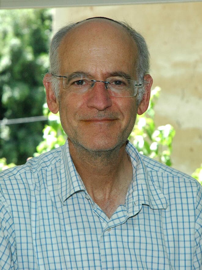 פרופ' מירון ח'. איזקסון