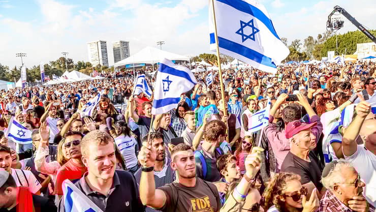 ישראלים חוגגים את יום העצמאות בלוס אנג'לס (צילום: IAC) ישראלים חוגגים את יום העצמאות בלוס אנג'לס