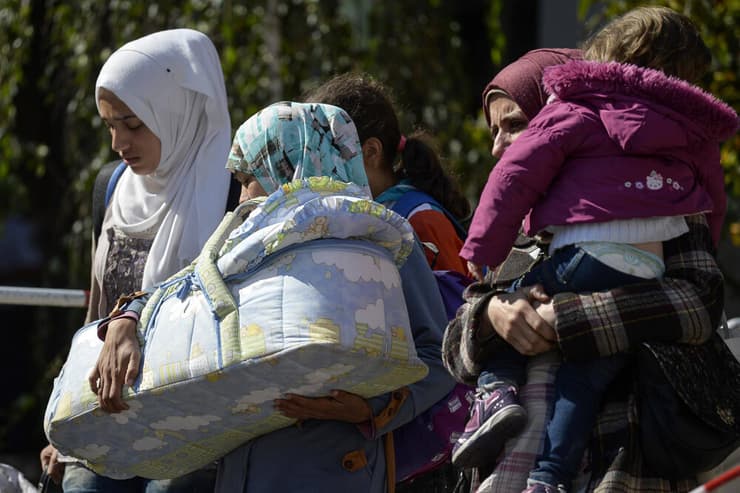 "אינטגרציה? קורה תהליך הפוך". מבקשות מקלט שהגיעו לגרמניה בשיא משבר ההגירה ב-2015 