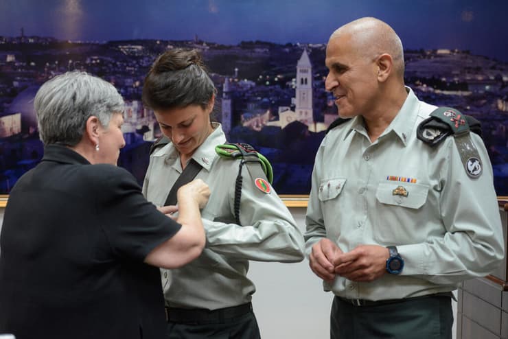 בן יהודה מקבלת צל"ש ב-2015