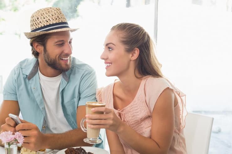 כמו שאת יודעת לתאר בדיוק איך את אוהבת את הקפה שלך, כך הגיע הזמן שתלמדי לתאר מה עושה לך את זה במיטה (צילום: Shutterstock) כמו שאת יודעת לתאר בדיוק איך את אוהבת את הקפה שלך, כך הגיע הזמן שתלמדי לתאר מה עושה לך את זה במיטה
