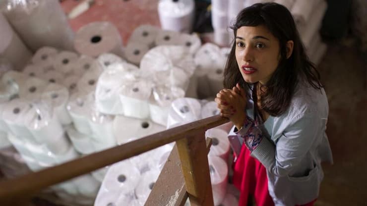 "לא ידעתי בכלל איך להתמודד עם זה ומורן הייתה ממש בשוק". מתוך הסרט "חתונה מנייר" (צילום: אוריאל סיני) "לא ידעתי בכלל איך להתמודד עם זה ומורן הייתה ממש בשוק". מתוך הסרט "חתונה מנייר"