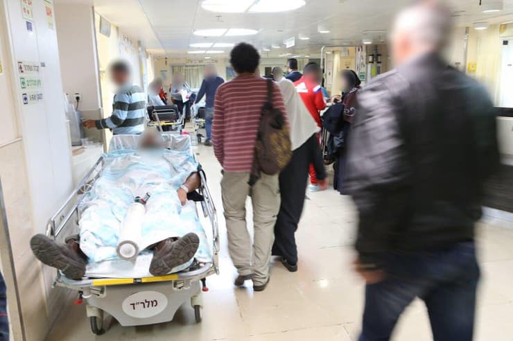 האם אשפוזי הבית יקלו על העומס הכבד? בתמונה: מיון בבית החולים רמב"ם (צילום: אלעד גרשגורן) האם אשפוזי הבית יקלו על העומס הכבד? בתמונה: מיון בבית החולים רמב"ם