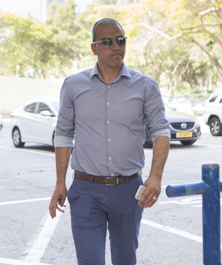 נכנס לתמונה. חיים רביבו (צילום: עוז מועלם) נכנס לתמונה. חיים רביבו