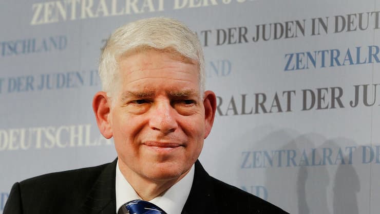 יוסף שוסטר. העצור עקב אחרי בניין שאליו הוא נוהג להגיע (צילום: AP) יוסף שוסטר. העצור עקב אחרי בניין שאליו הוא נוהג להגיע