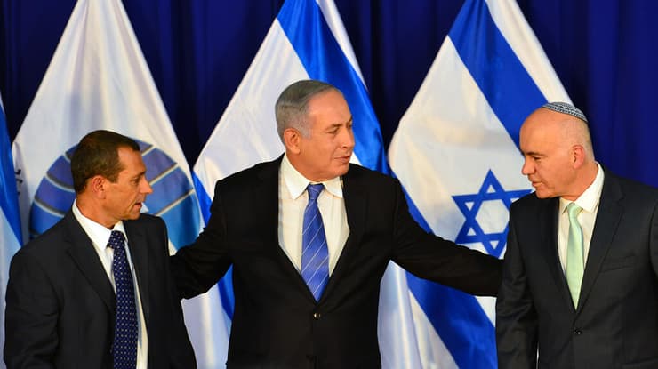 נתניהו לצד "החשוד ארגמן" בטקס מינויו ב-2016