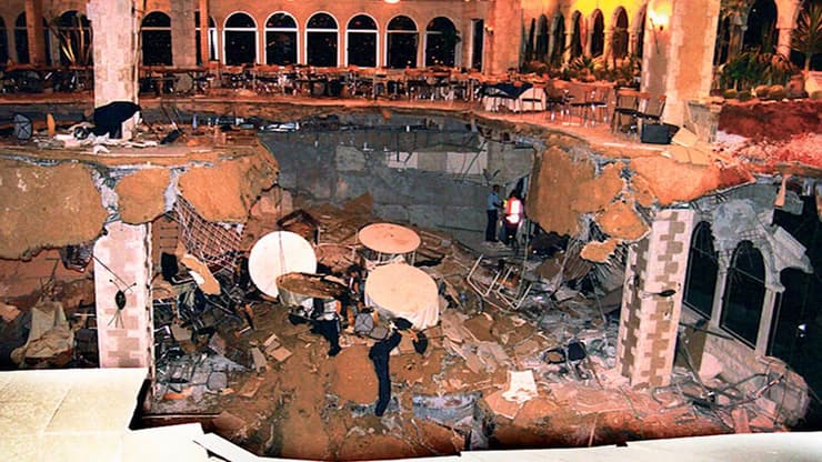 אסון ורסאי. "זה לא מתקרב לרמת הרשלנות - ולא לענישה" אסון ורסאי. "זה לא מתקרב לרמת הרשלנות - ולא לענישה"